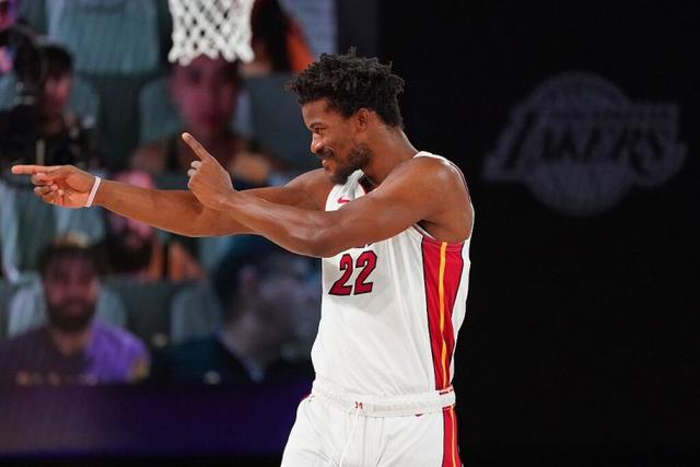 胡明轩20+8布鲁克斯19分 广东遭逆转不敌天津